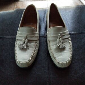Beautiful Bally Leather Sanzio-Tassel Loafers - Size 9D